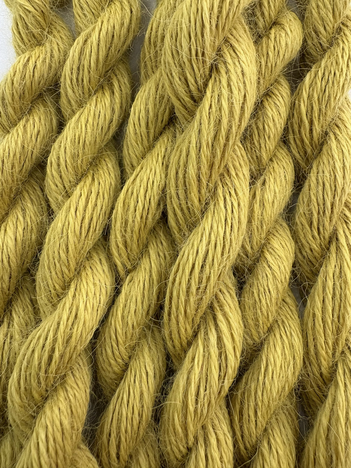 Granny Smith - 18 Mesh Thread - 100% Alpaca